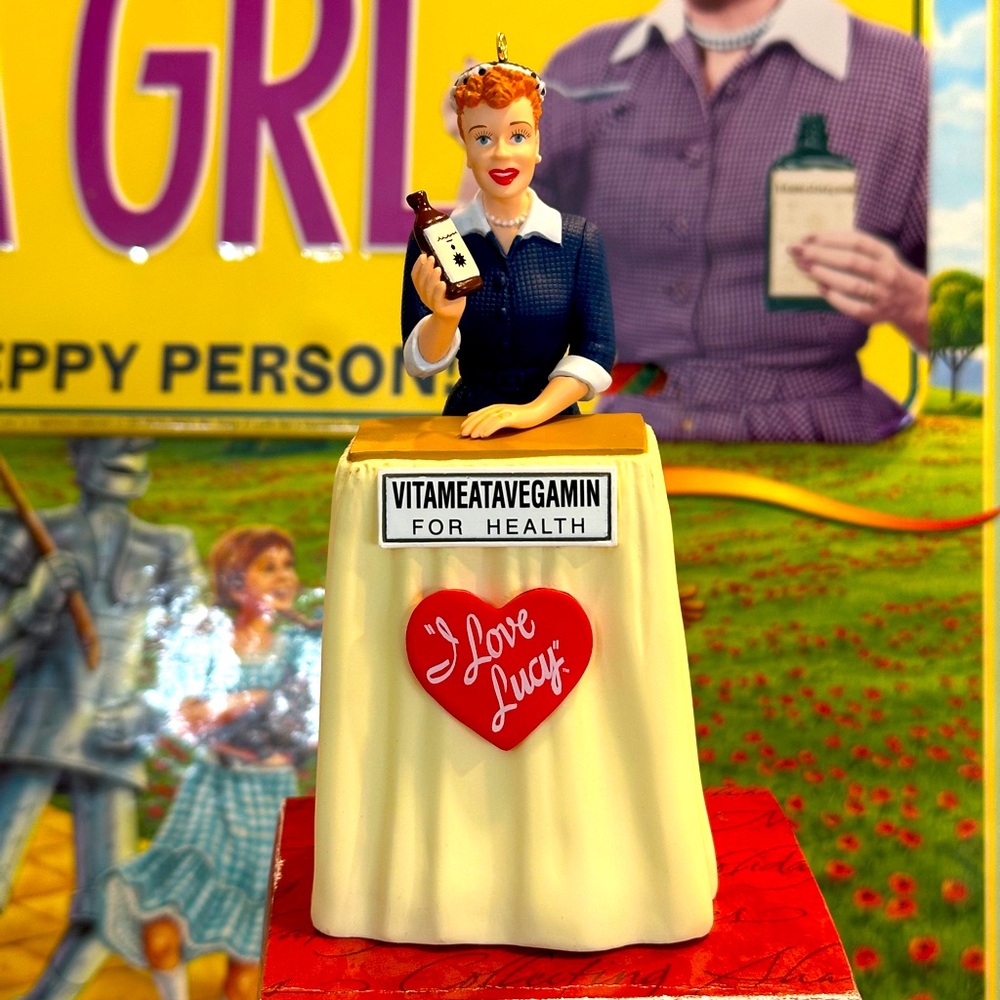 Hallmark Keepsake Ornament “Lucy Does A TV Commercial” VITAMEATAVEGAMIN